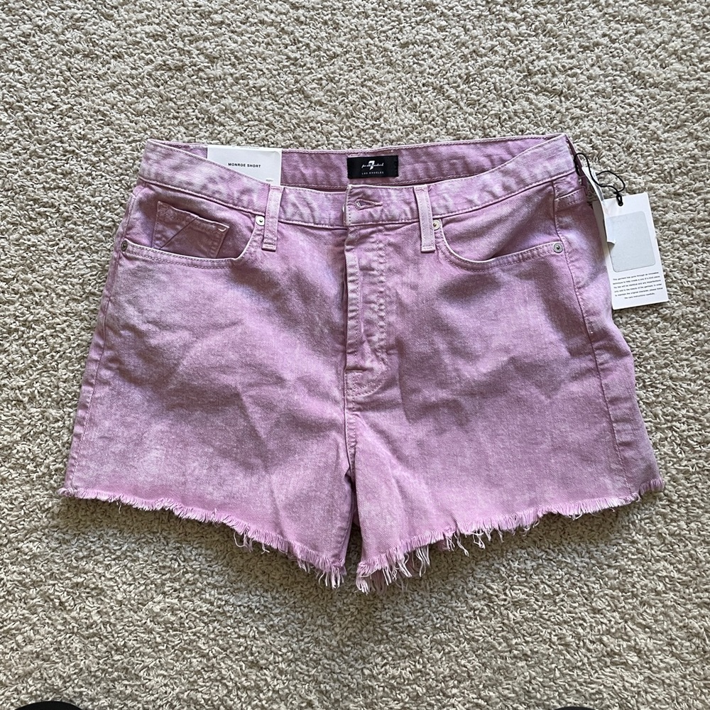 [NWT] 7 For All Mankind MONROE CUT-OFF SHORT